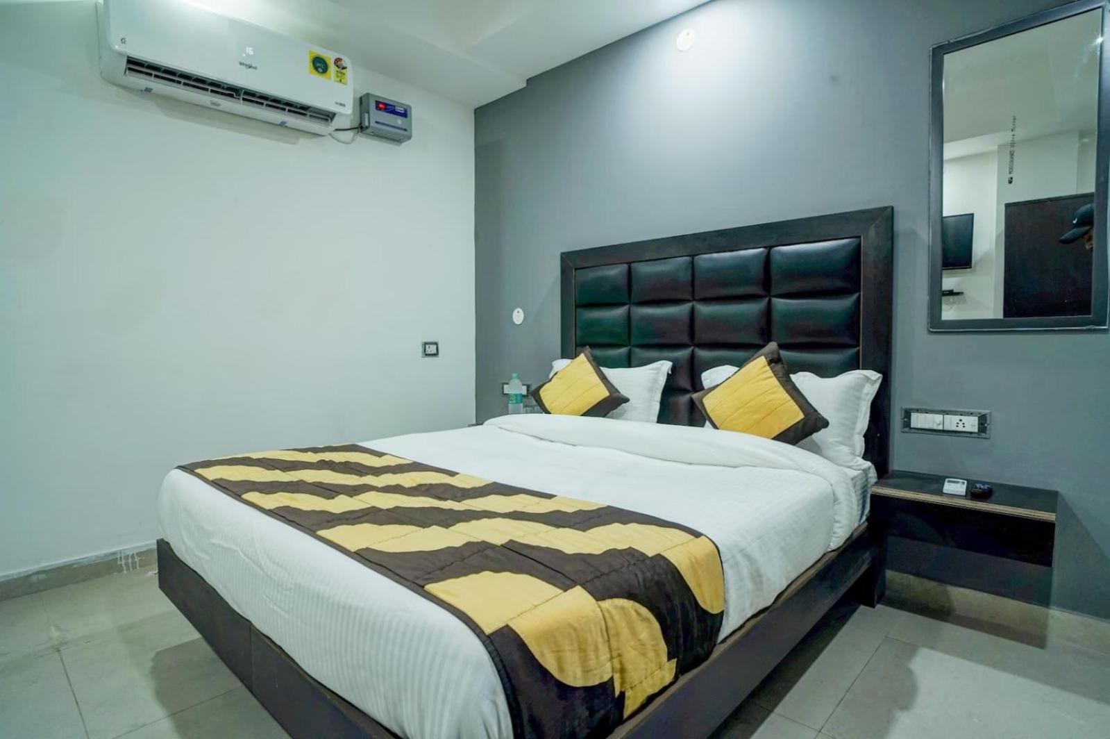 Lembord - By - New Cashew Guest house New Delhi